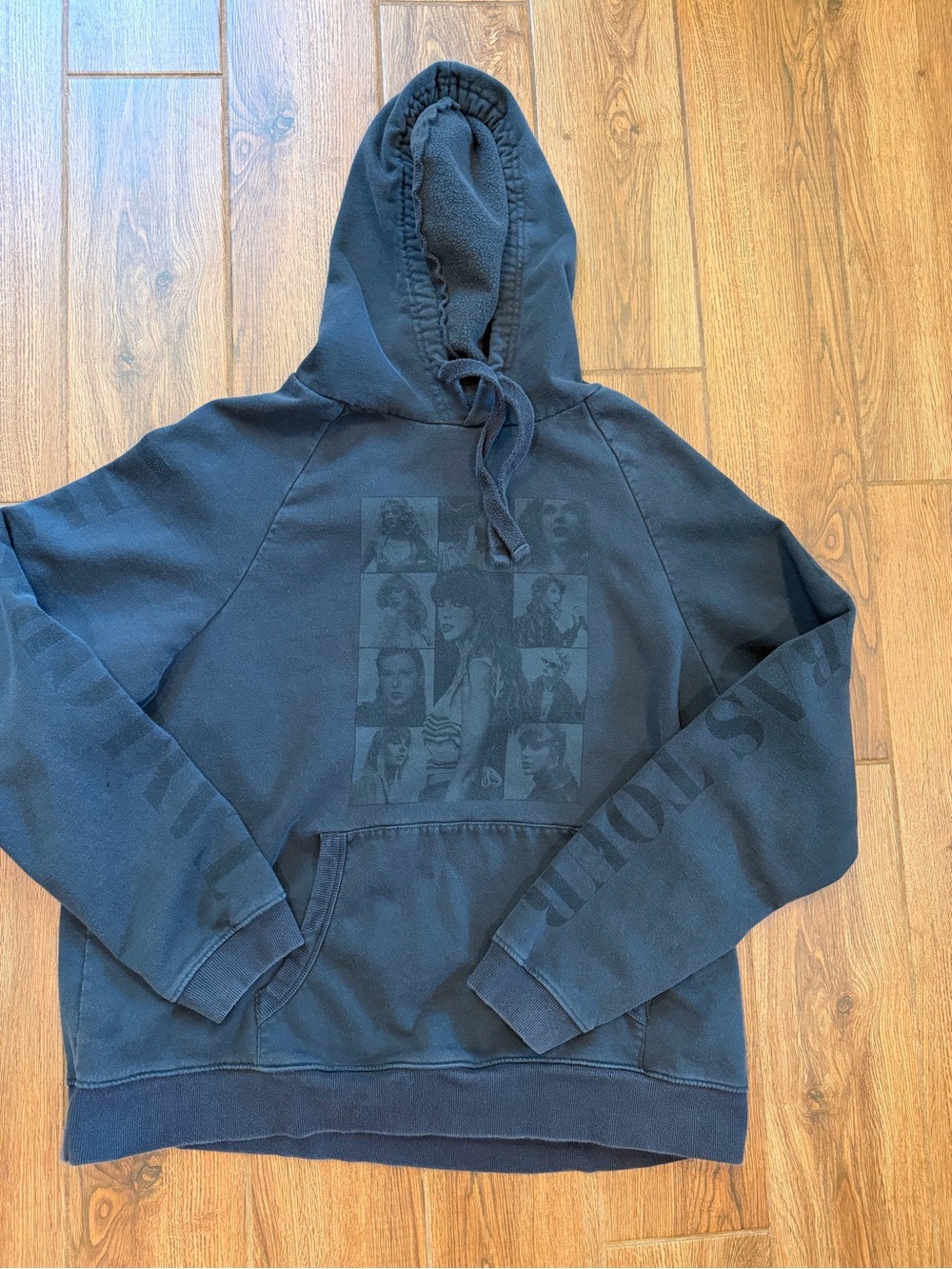 Taylor swift eras tour Black Graphic Pullover Hoodie - Men xl
